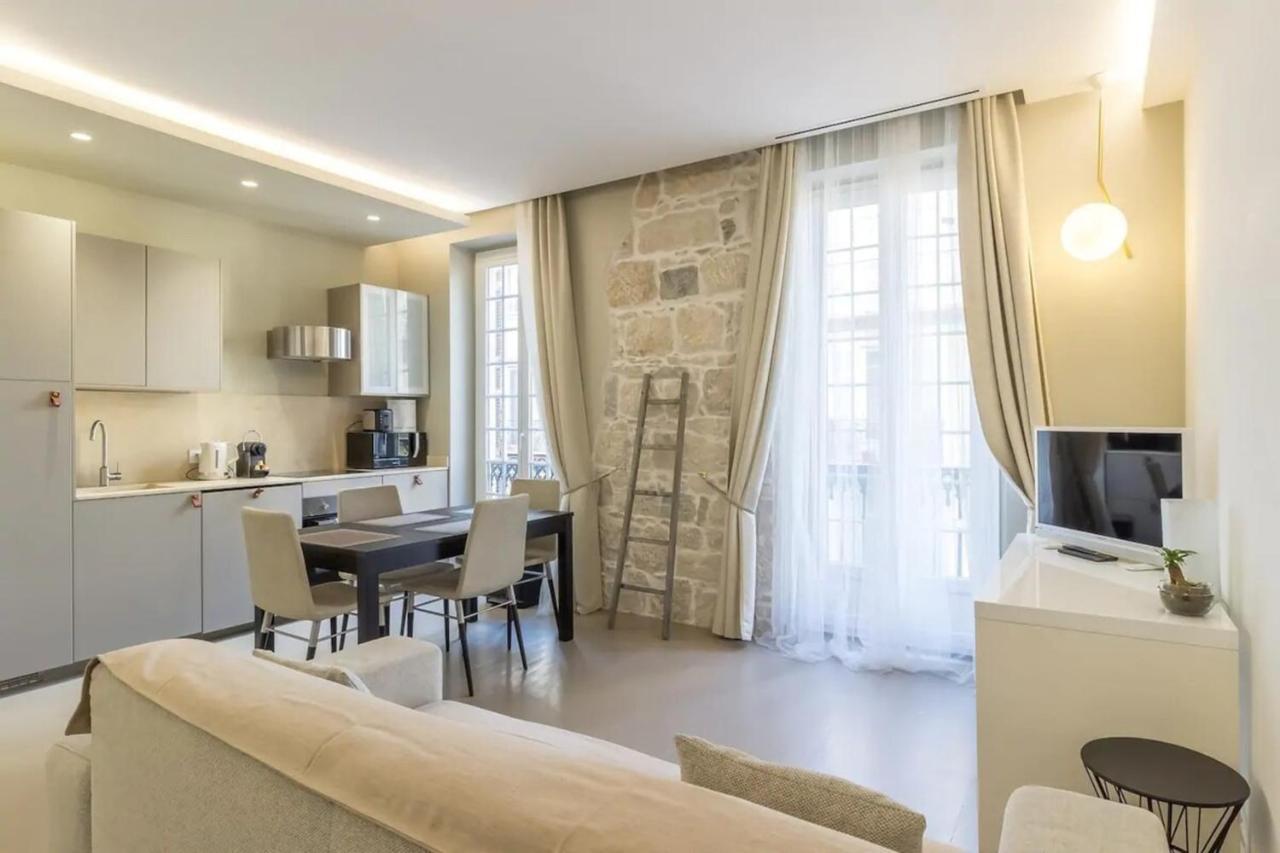Private Apartment Located In The "Carre D'Or Nice" Bagian luar foto